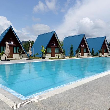 Senta Adventure Camp & Resort Minyak Beku Exterior foto