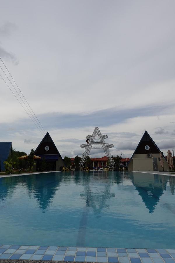 Senta Adventure Camp & Resort Minyak Beku Exterior foto